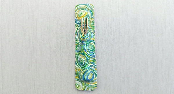 עיצוב מזוזות במסע חווייתי של צבעים, טכניקות ומגע אישי שלי